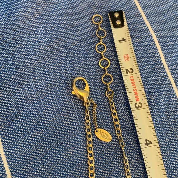 Amrita Singh colorful necklace - Picture 4 of 4